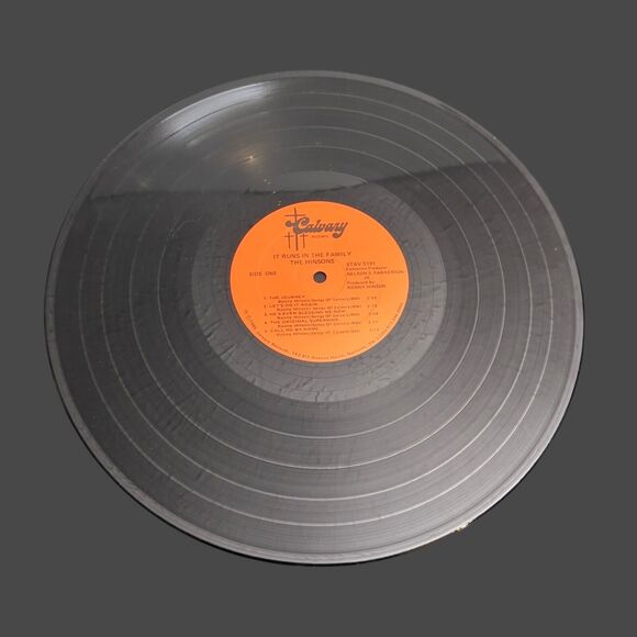 The Hinsons It Runs In The Family Album LP, Calvary records, STAV-5191 - Picture 3 of 8